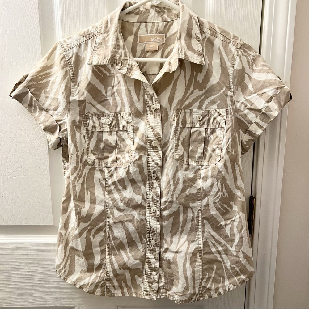 5/$25 Michael Kors Brown Tan Zebra Stripe Button Shirt Size 10P